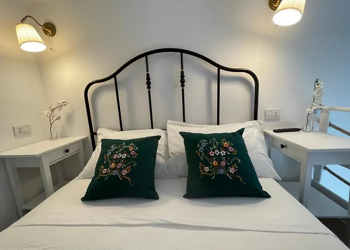 Dimore Chiale Bed & Breakfast